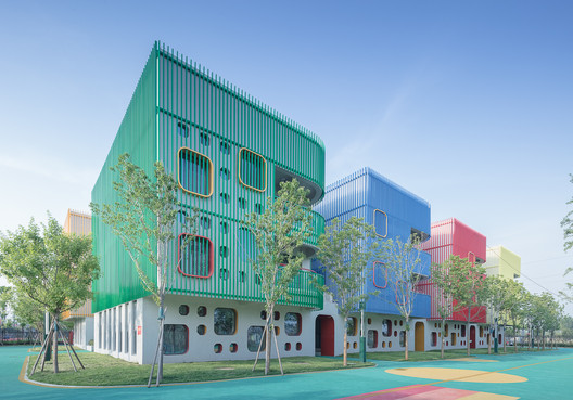 Escola Jining Haida Xingzhi / Outside Arch Studio Escola Jining Haida Xingzhi / Outside Arch Studio - Imagem 48 de 83