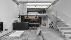 Loft Industrial Minimalista / IDwhite