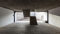 Edifício Pequeno / Federico Marinaro Arquitecto