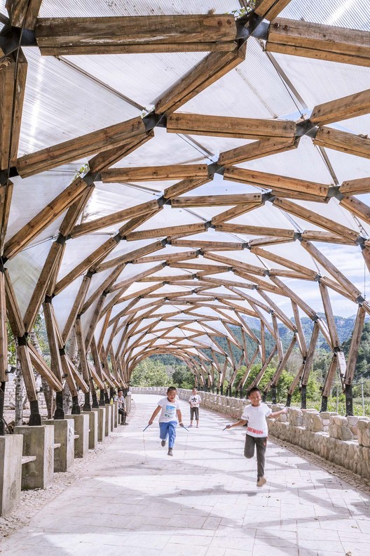 Pérgola en el pueblo de Luotuowan / LUO studio - Imagen 22 de 28
