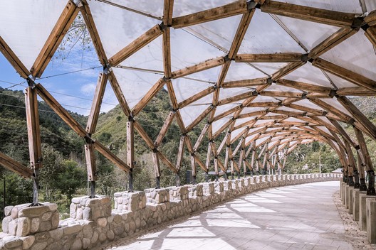 Pérgola en el pueblo de Luotuowan / LUO studio - Imagen 17 de 28