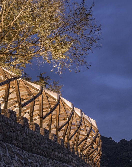 Pérgola en el pueblo de Luotuowan / LUO studio - Imagen 11 de 28