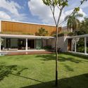 feature image - Flamengo House / BZP Arquitetura: Biệt thự hiện đại c&oacute; xanh m&aacute;t quanh năm