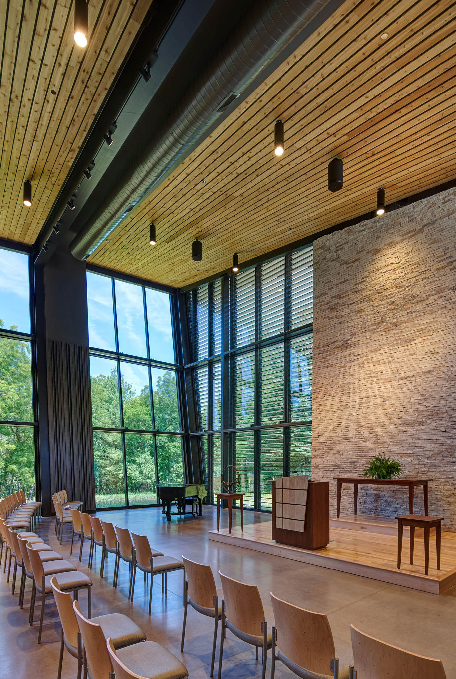 Unitarius Gallery of Unitarian Universalist Society / Neumann Monson Architects - 8