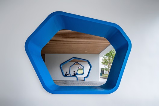 Longyuan School affiliated to Central China Normal University / ZHUBO DESIGN + H DESIGN Longyuan School affiliated to Central China Normal University / ZHUBO DESIGN + H DESIGN - Image 22 of 35