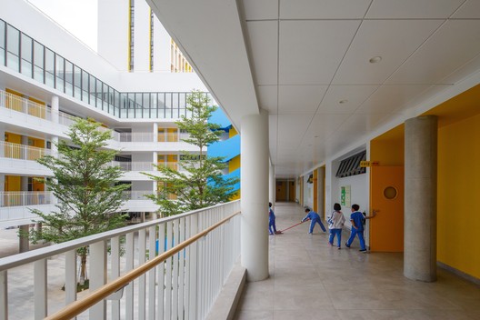 Longyuan School affiliated to Central China Normal University / ZHUBO DESIGN + H DESIGN Longyuan School affiliated to Central China Normal University / ZHUBO DESIGN + H DESIGN - Image 9 of 35