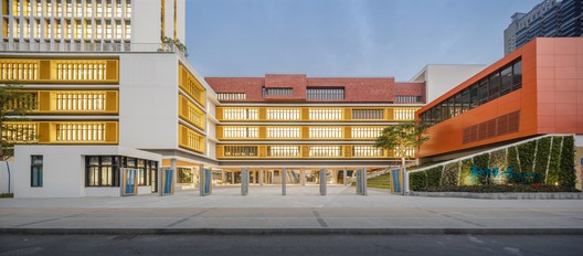 Longyuan School affiliated to Central China Normal University / ZHUBO DESIGN + H DESIGN Longyuan School affiliated to Central China Normal University / ZHUBO DESIGN + H DESIGN - Image 12 of 35