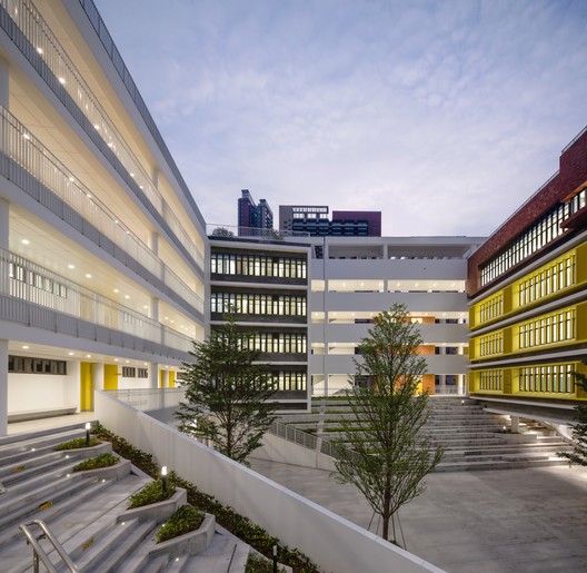 Longyuan School affiliated to Central China Normal University / ZHUBO DESIGN + H DESIGN Longyuan School affiliated to Central China Normal University / ZHUBO DESIGN + H DESIGN - Image 11 of 35