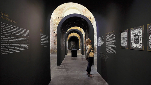 And who wants to visit a museum? A new video by Building Pictures explores the Damião de Góis Museum.