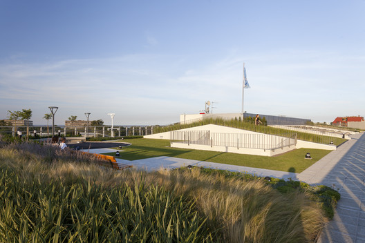 Rooftop Park / RDR arquitectos - Image 11 of 32