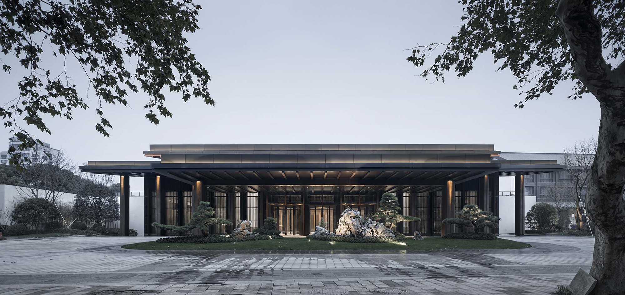 Gallery of MultiPurpose Hall of Shaoxing Hotel / UAD 9
