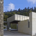 Monasterio Cisterciense de Sta. María de Armenteira / rodríguez + pintos arquitectos - Fachada, Concreto