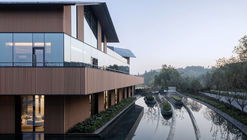 Yanlord Nanjing Phoenix Hill Hot Spring Club / Shanghai Zhongfang Architectural Design