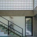 Jambreiro House / Marcos Franchini (BIRI) + Flávia Lutkenhaus - Interior Photography, Houses, Stairs, Facade, Handrail