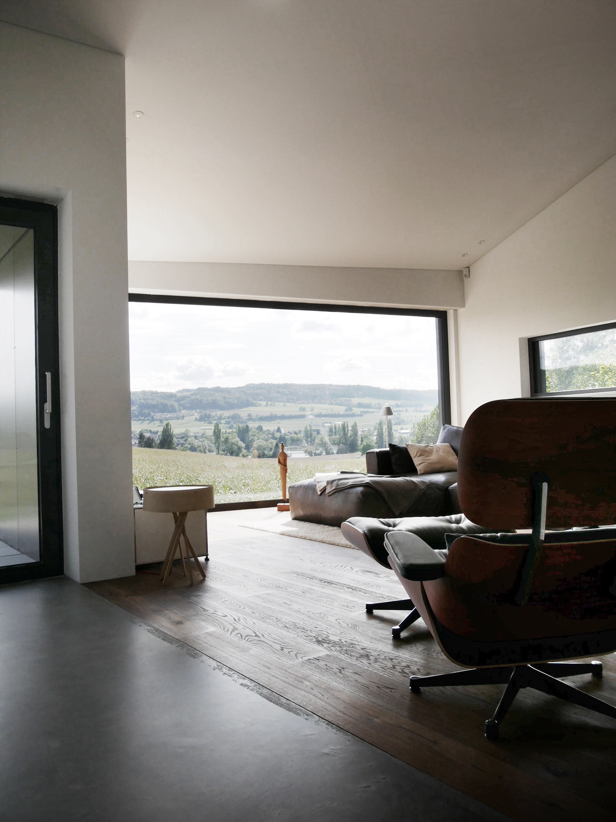 Gallery of Black House / Benjamin Heller 15