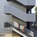 崇高的平凡：群居公寓 Sublime Ordinariness Housing Project / DCOOP Architects - 建筑图, 表皮, 具体的