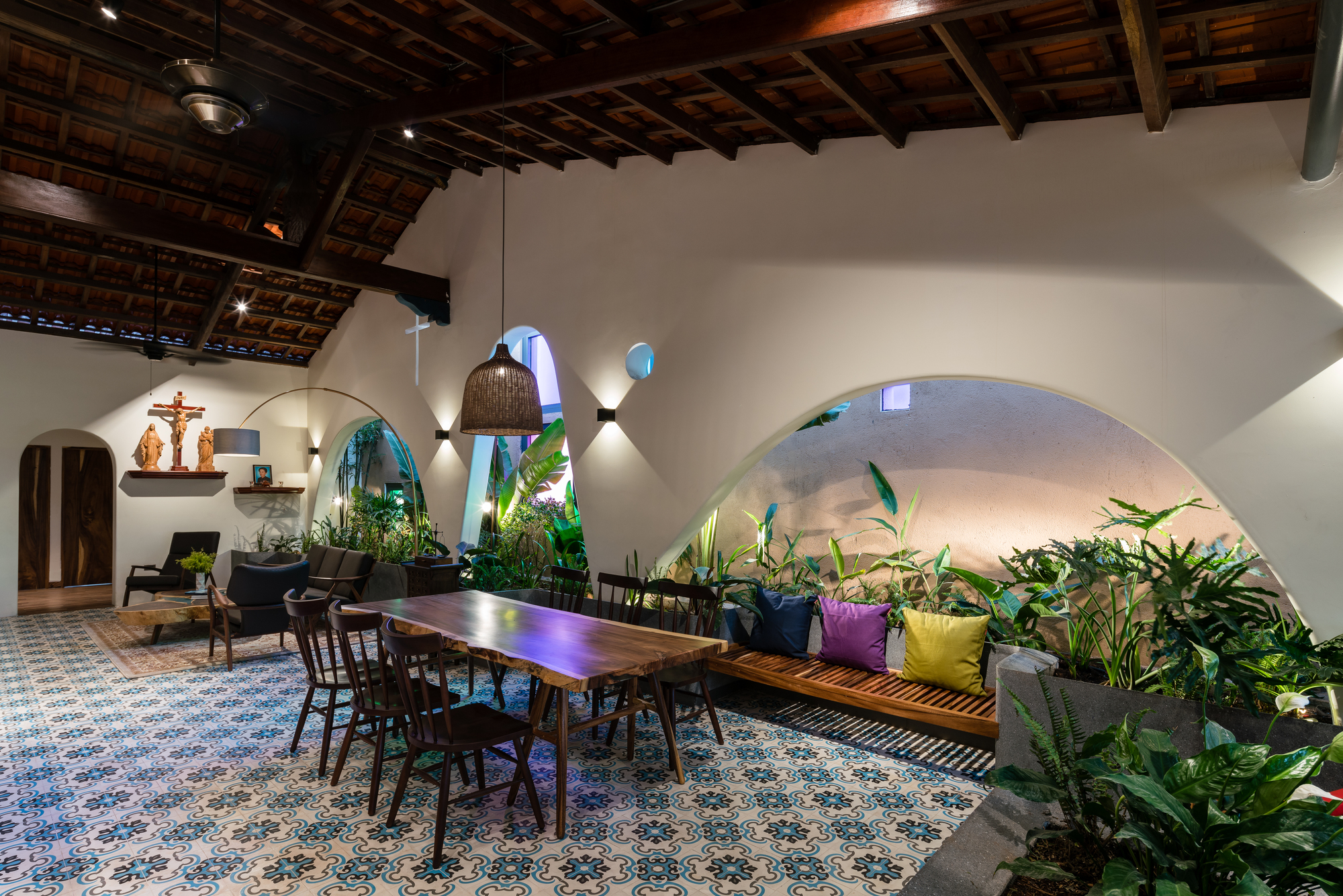 Gallery of Lan House / H2 - 8