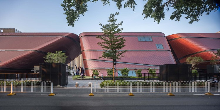 Três Museus e Uma Cidade, Longgang, Shenzhen / CCDI - Imagem 3 de 32