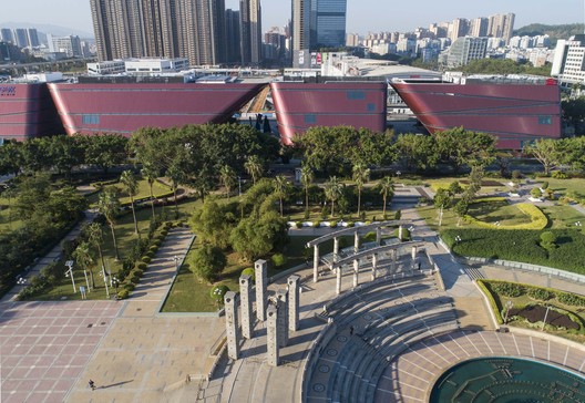 Três Museus e Uma Cidade, Longgang, Shenzhen / CCDI Três Museus e Uma Cidade, Longgang, Shenzhen / CCDI - Imagem 7 de 32