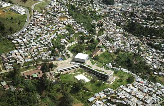10 Projects Designed on Hillsides, Slopes, and Mountainous Areas in Colombia 10 Projects Designed on Hillsides, Slopes, and Mountainous Areas in Colombia - Image 37 of 51