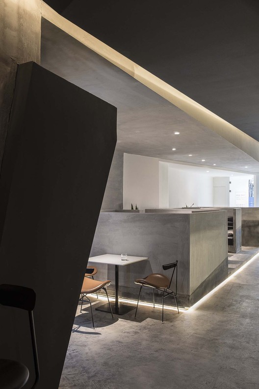 Variation In The Crack • Park Qian / FON STUDIO - Image 21 of 38