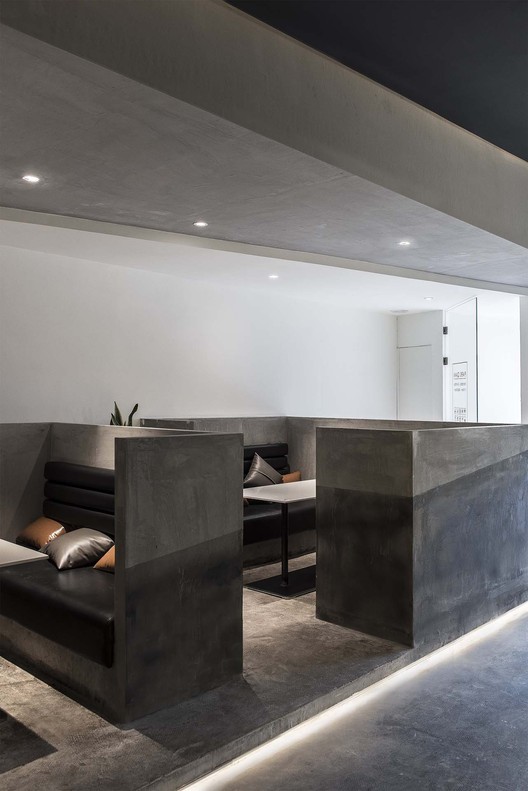 Variation In The Crack • Park Qian / FON STUDIO - Image 28 of 38