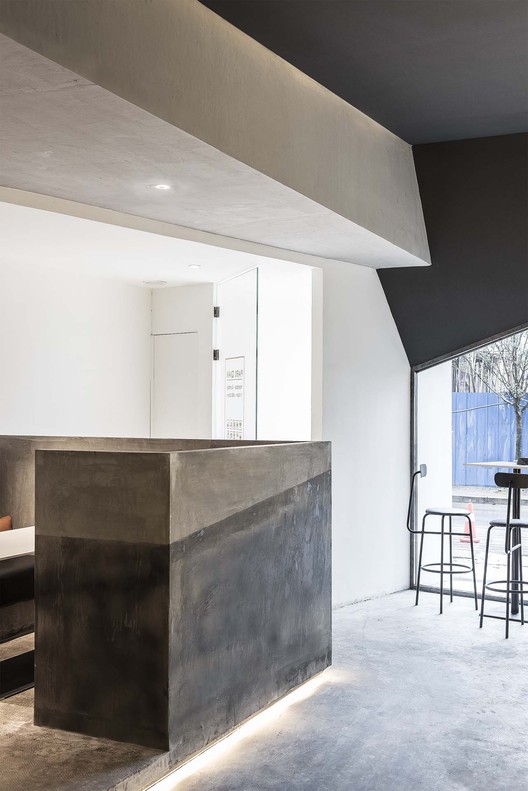 Variation In The Crack • Park Qian / FON STUDIO - Image 29 of 38