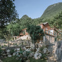 Wanfenglin Stone House / Semisótano arquitectos ( RGRM arquitectos) - Residential