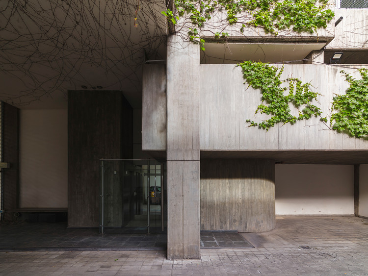 Guemes 2285 Building / Estudio Pablo Gagliardo - More Images