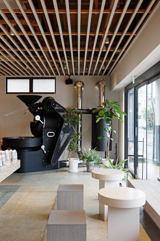 Nagasawa Coffee / ARII IRIE ARCHITECTS - Windows, Beam