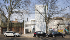 Casa Castillo / MONOBLOCK