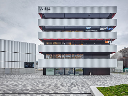 WIN4 Sports Centre / EM2N WIN4 Sports Centre / EM2N - Image 7 of 19