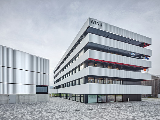 WIN4 Sports Centre / EM2N WIN4 Sports Centre / EM2N - Image 9 of 19
