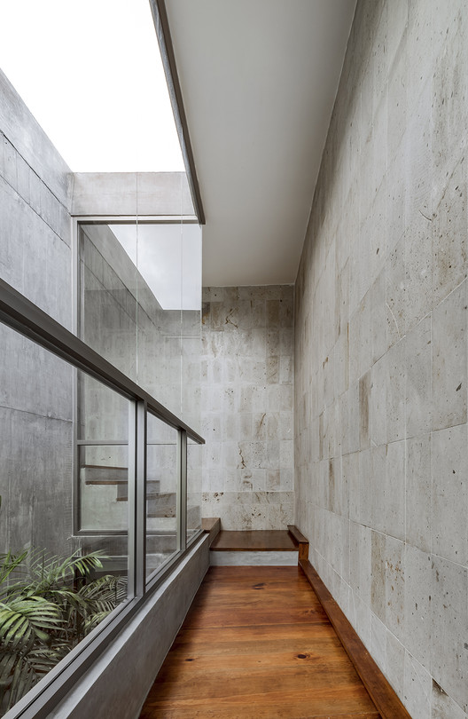 Casa Ataulfo / Apaloosa Estudio de Arquitectura y Diseño - Imagen 33 de 43
