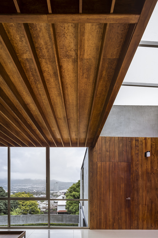 Casa Ataulfo / Apaloosa Estudio de Arquitectura y Diseño - Imagen 25 de 43