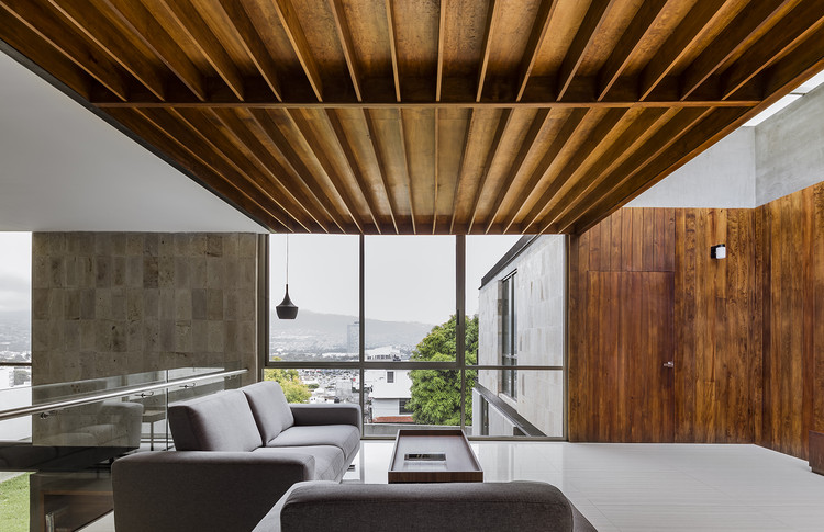 Casa Ataulfo / Apaloosa Estudio de Arquitectura y Diseño - Imagen 5 de 43