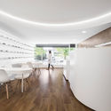 Óticas Pitães / Tsou Arquitectos  - Loja, Cadeira, Mesa