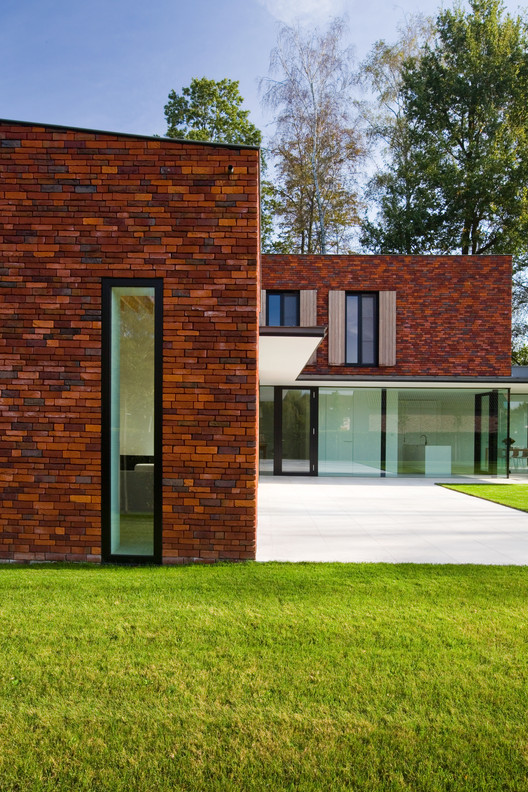 House VV / Iglesias-Leenders-Bylois Architecten - Image 8 of 17