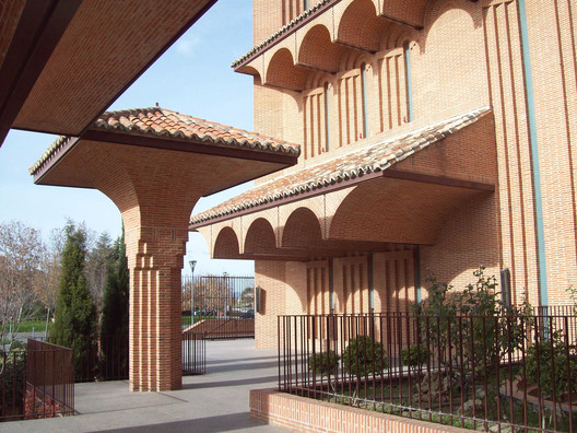 Fernando Higueras: Rupture in Spanish Architecture - Image 4 of 5