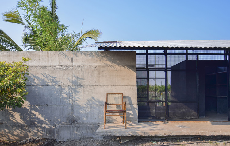 Assembly and Rural House Form / Atelier Shantanu Autade - Facade