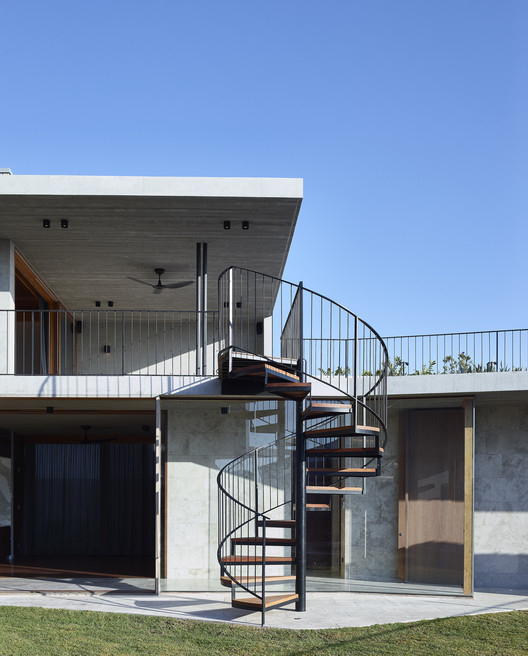 V House / Shaun Lockyer Architects - More Images
