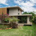 Casa Petro / Fernanda Padula Arquitetura - Casas, Jardim, Fachada