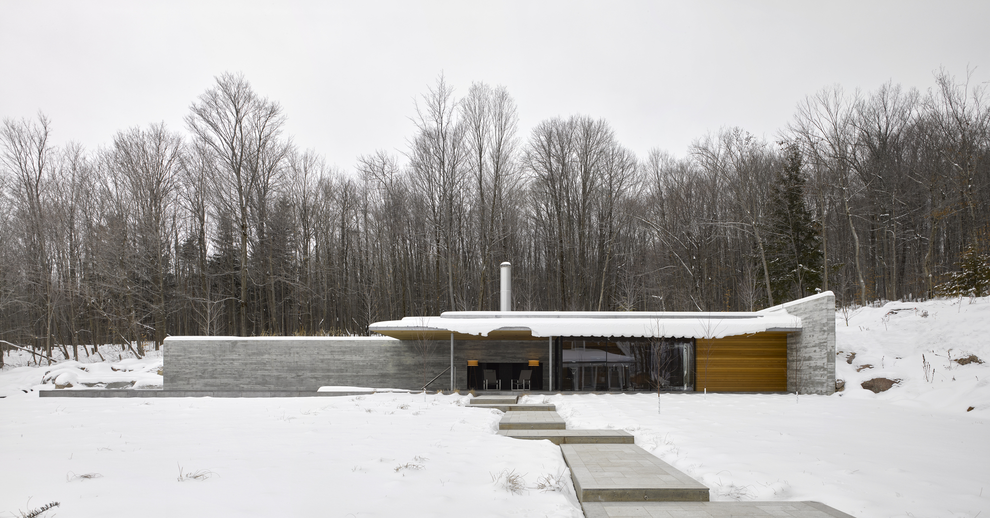 Gallery of Quebec Pool House / MackayLyons Sweetapple Architects 12