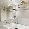 Lauriston Road / Gundry + Ducker - Residential, Bathroom, Sink, Lighting