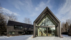 V-Plan / Studio B Architects