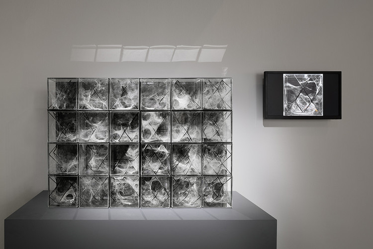 Centre Pompidou hosts Living Sculptures investigating Life in a Digital Age - Image 4 of 17