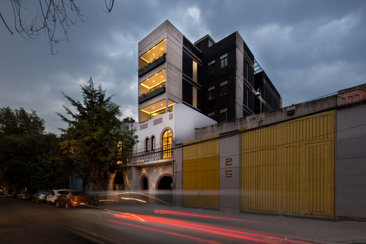 Cerrada de La Paz #19 / Estudio Tacubaya - Ventanas