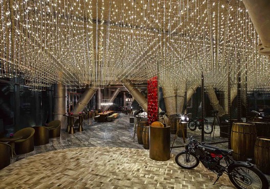 Inter Continental Shanghai Wonderland Hotel / Cheng Chung Design - Image 2 of 38