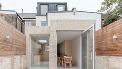 Rosyln Road / Magri Williams Architects