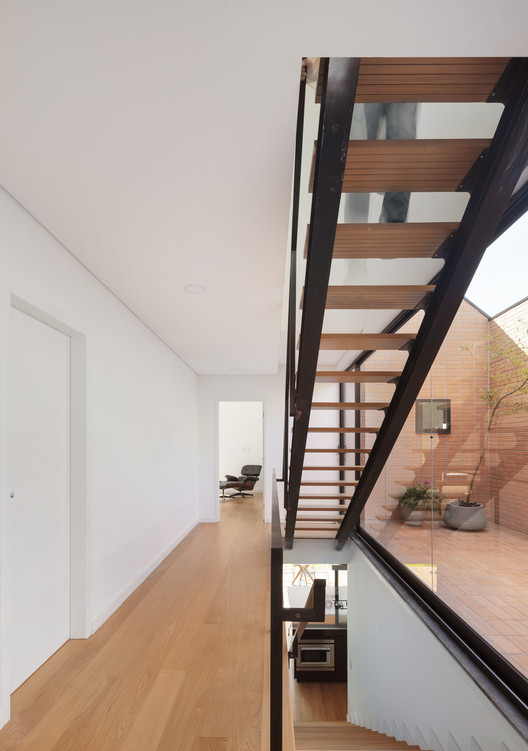 Casa CM / Arquea Arquitetos - Imagen 5 de 25